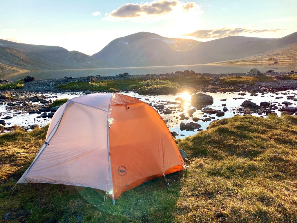 Camping by Bessvatnet in Jotunheimen, Norway